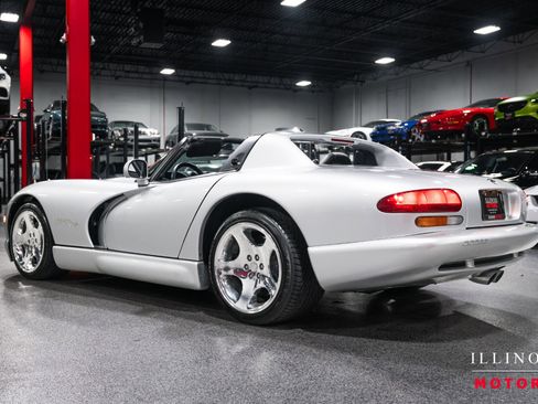 Used 1999 Dodge Viper RT/10 image 3