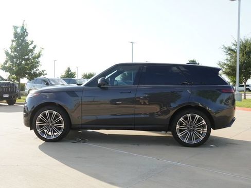 Used 2024 Land Rover Range Rover Sport SE AWD/4WD image 6