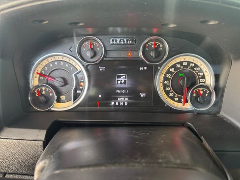 Used 2016 RAM 2500 Laramie AWD/4WD image 14