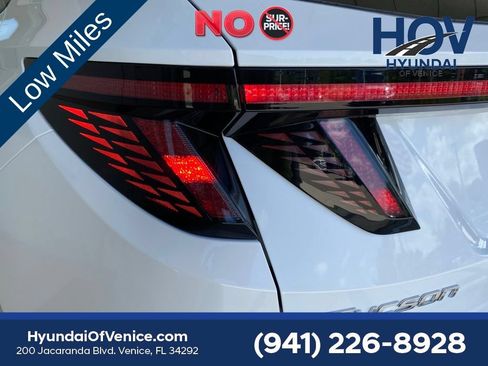 Certified 2024 Hyundai Tucson Limited FWD image 17