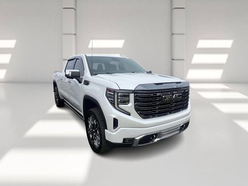 Used 2023 GMC Sierra 1500 Denali Ultimate image 3
