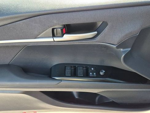 Used 2025 Toyota Camry LE FWD image 18