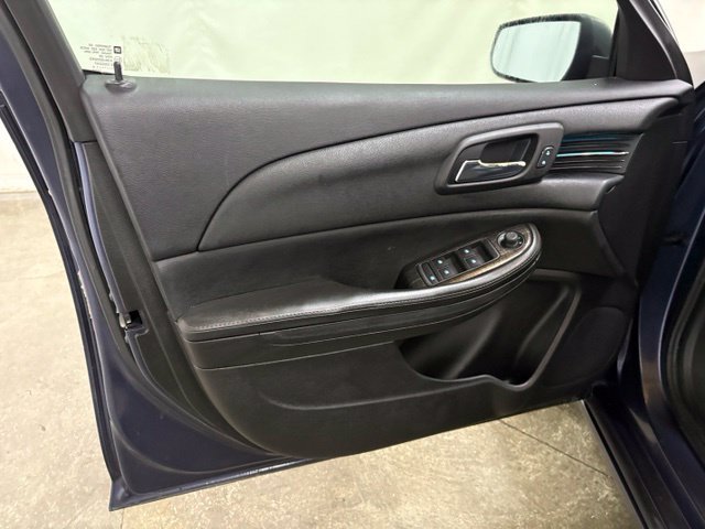 Used 2015 Chevrolet Malibu LT FWD image 24