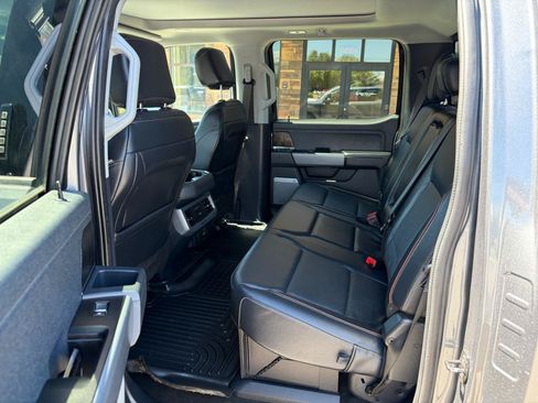 Used 2024 Ford F350 Lariat w/ Lariat Ultimate Package AWD/4WD image 5