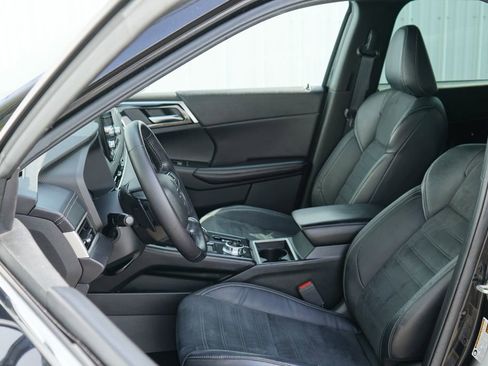 Used 2022 Mitsubishi Outlander SE AWD/4WD image 11