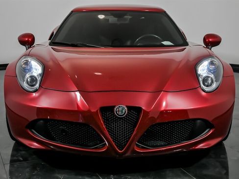 Used 2017 Alfa Romeo 4C Coupe w/ Coupe Convenience Group RWD image 4