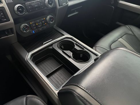 Used 2019 Ford F350 Platinum w/ Platinum Ultimate Package AWD/4WD image 28
