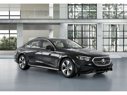 New 2026 Mercedes-Benz E 350 4MATIC Sedan image 11