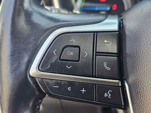 Used 2020 Toyota Highlander XLE AWD/4WD image 34
