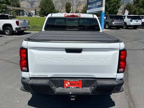 Used 2024 Chevrolet Colorado Z71 w/ Z71 Convenience Package 2 AWD/4WD image 10