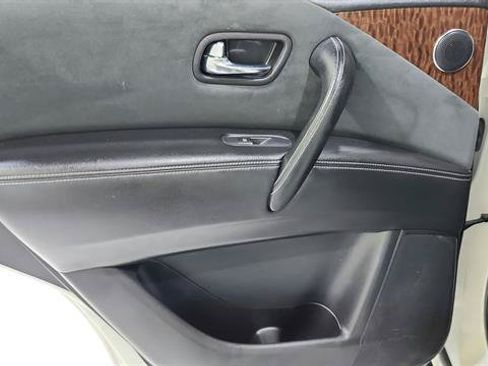 Used 2020 Nissan Armada SV w/ Driver Package RWD image 27