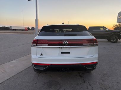 Used 2024 Volkswagen Atlas Cross Sport SE