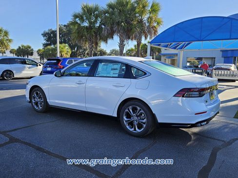 New 2025 Honda Accord EX-L image 3