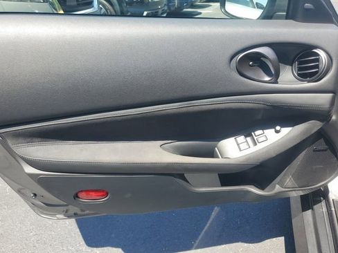 Used 2024 Nissan Z Performance w/ Floor Mat Package RWD image 8