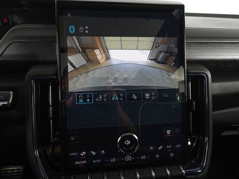 Used 2026 GMC Yukon AT4 Ultimate AWD/4WD image 27