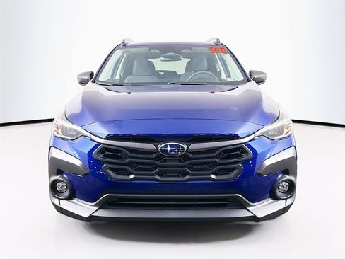 Used 2025 Subaru Crosstrek 2.5i Premium AWD/4WD image 6