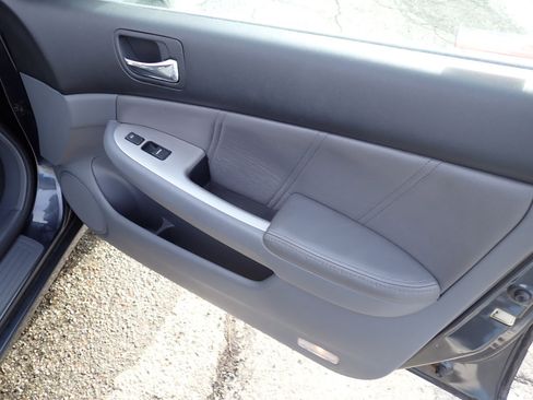 Used 2003 Honda Accord EX image 26