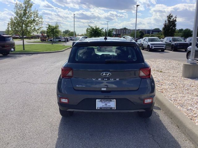 Used 2026 Hyundai Venue SEL FWD image 36