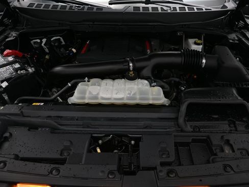 Used 2025 Ford F150 Raptor AWD/4WD image 11
