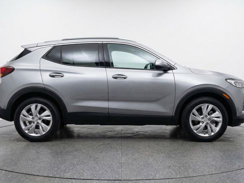 Used 2025 Buick Encore GX Preferred image 11