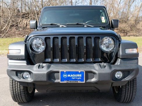 Used 2022 Jeep Wrangler Unlimited Sport AWD/4WD image 3