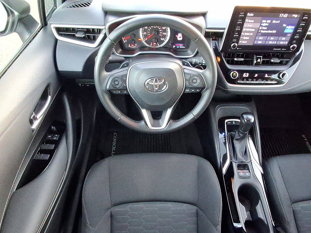 Used 2022 Toyota Corolla SE w/ SE Preferred Package FWD image 27
