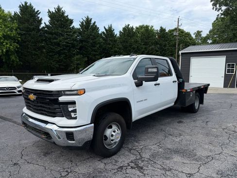 Used 2024 Chevrolet Silverado 3500 W/T w/ WT Convenience Package AWD/4WD image 4