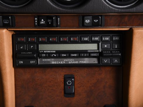 Used 1989 Mercedes-Benz 560 SL image 19