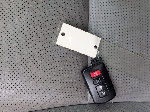 Used 2019 Toyota Highlander Limited image 33