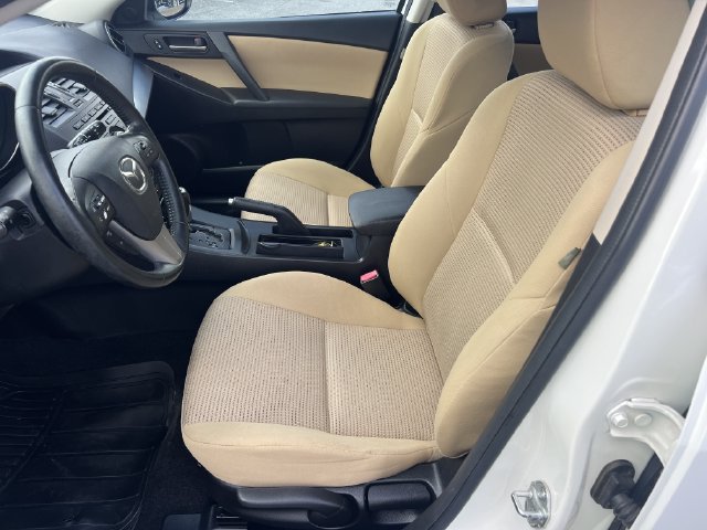 Used 2013 MAZDA MAZDA3 i Touring FWD image 11