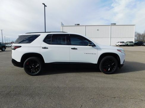 Used 2021 Chevrolet Traverse Premier w/ Redline Edition image 2