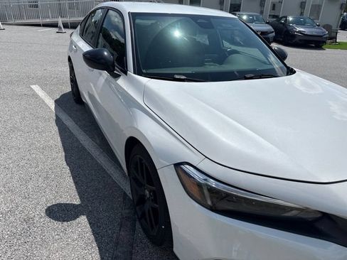 Used 2024 Honda Civic Sport image 5