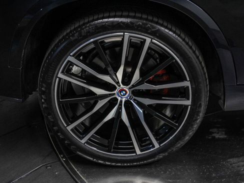 Certified 2023 BMW X5 M50i w/ Executive Package image 8
