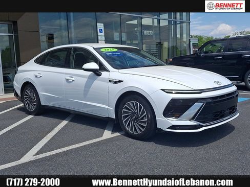 Used 2025 Hyundai Sonata SEL FWD image 1