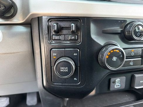 Used 2024 Ford F250 XLT AWD/4WD image 13