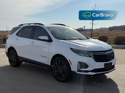 Certified 2022 Chevrolet Equinox RS image 1