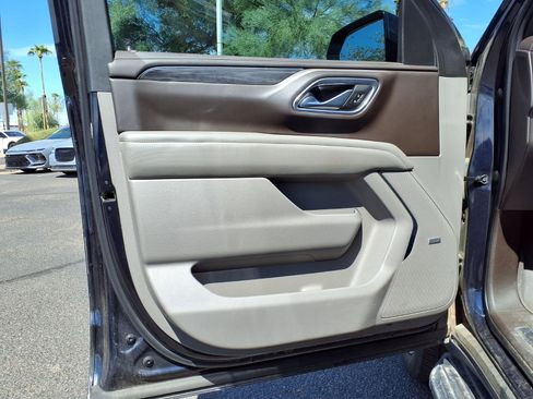 Used 2021 GMC Yukon SLT w/ SLT Luxury Plus Package RWD image 22