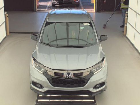 Used 2022 Honda HR-V Sport image 2
