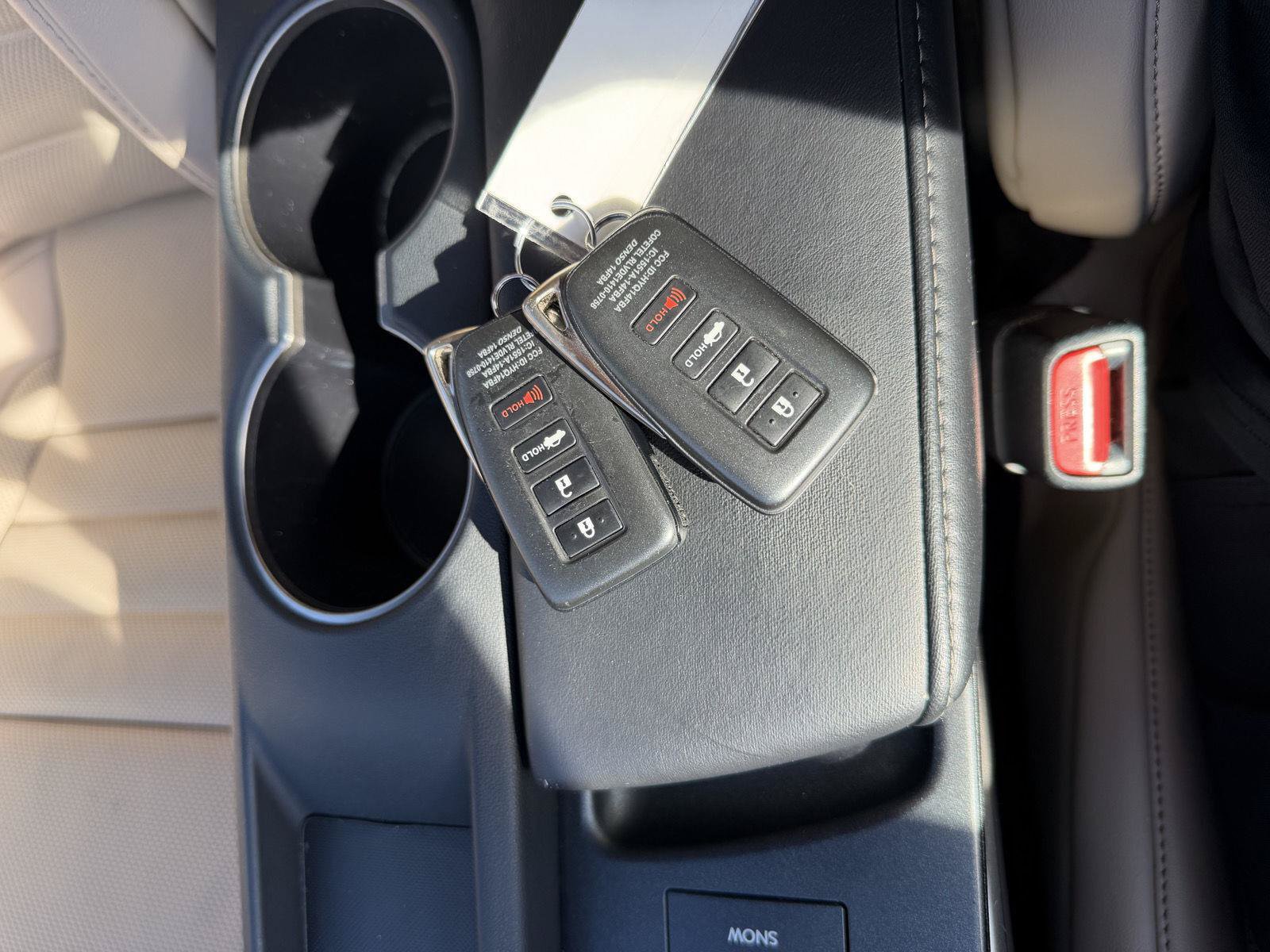Used 2019 Lexus IS 300 F Sport w/ F Sport Package AWD/4WD image 16