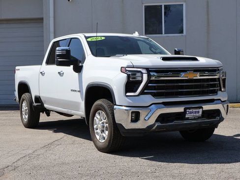 Used 2024 Chevrolet Silverado 2500 LTZ AWD/4WD image 1