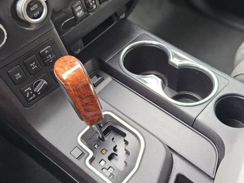 Used 2019 Toyota Sequoia Platinum image 24