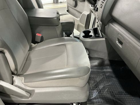 Used 2017 Nissan NV 2500 SV w/ Technology Package image 29