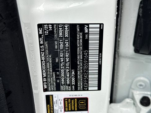 New 2026 Mercedes-Benz GLS 450 4MATIC image 37