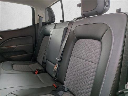 Used 2019 Chevrolet Colorado Z71 image 17