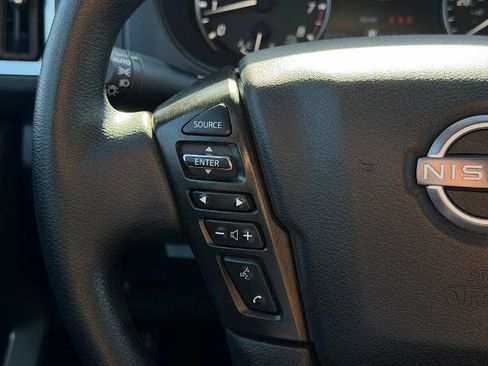 Certified 2025 Nissan Frontier SV RWD image 23
