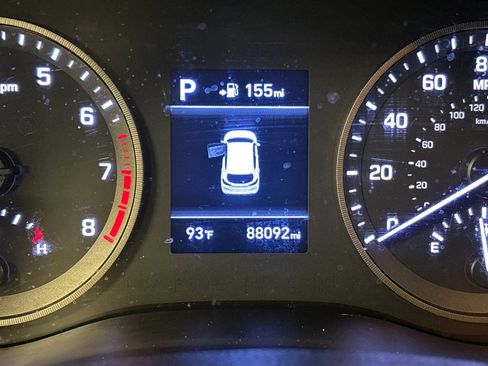 Used 2021 Hyundai Tucson Limited AWD/4WD image 37