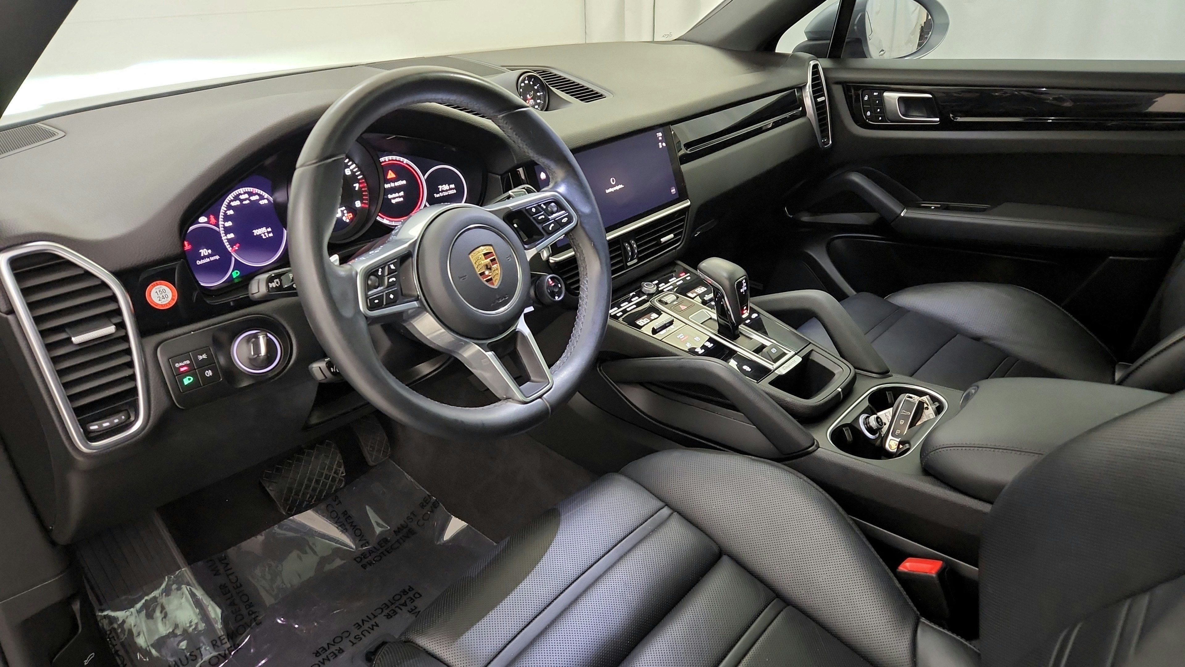 Used 2023 Porsche Cayenne Coupe AWD/4WD image 16