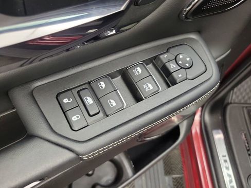 Used 2025 RAM 1500 Limited w/ Body Color Bumper Group image 12