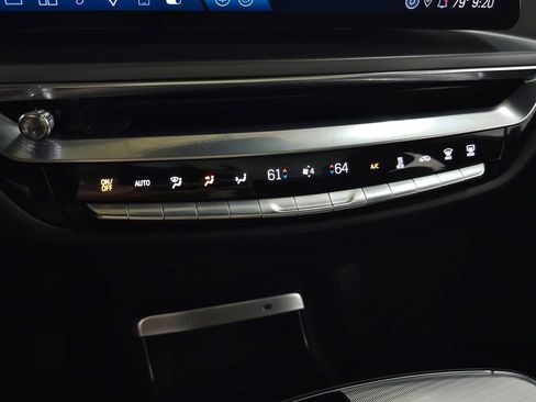 Certified 2024 Cadillac Lyriq Tech AWD/4WD image 32