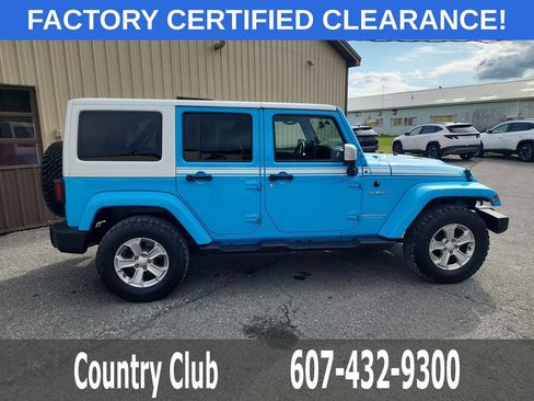Used 2017 Jeep Wrangler Unlimited Sahara w/ Quick Order Package 24E Chief AWD/4WD image 9